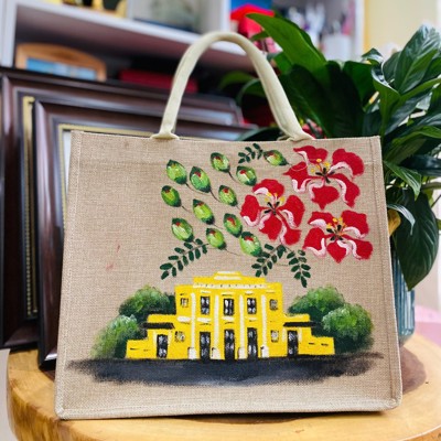 Túi đay vẽ tay nhà hát lớn Hải Phòng 35x30x14cm